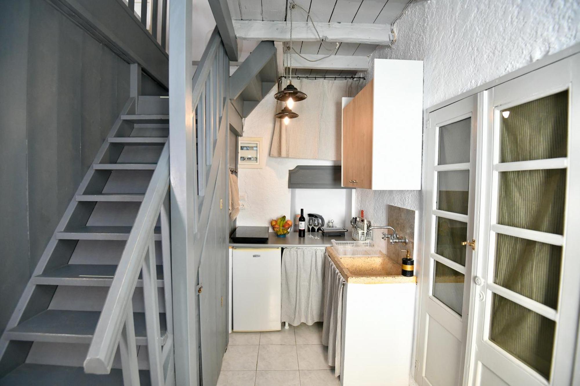 Apartment Penelope Garden House Old Town