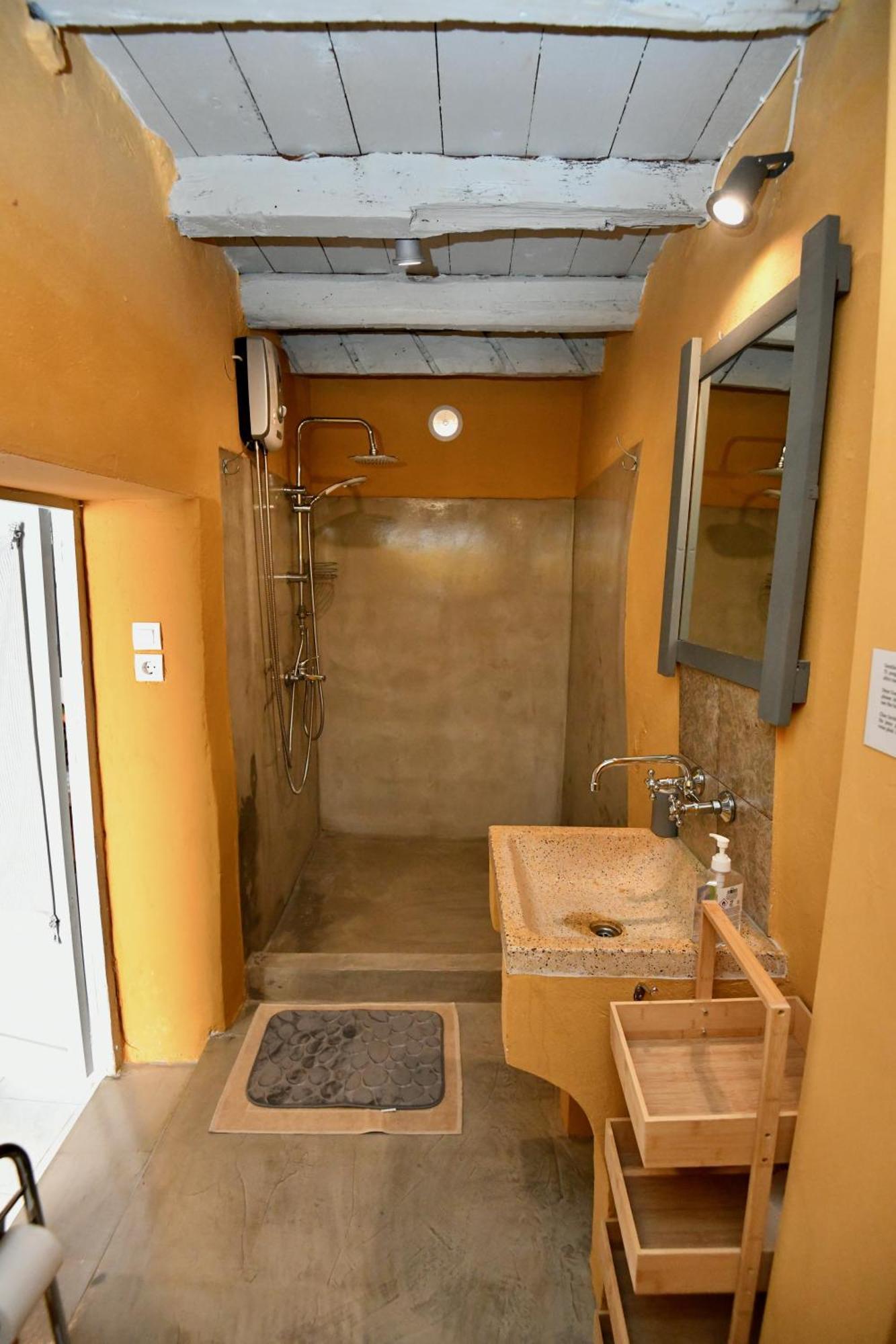 Penelope Garden House Old Town Apartment