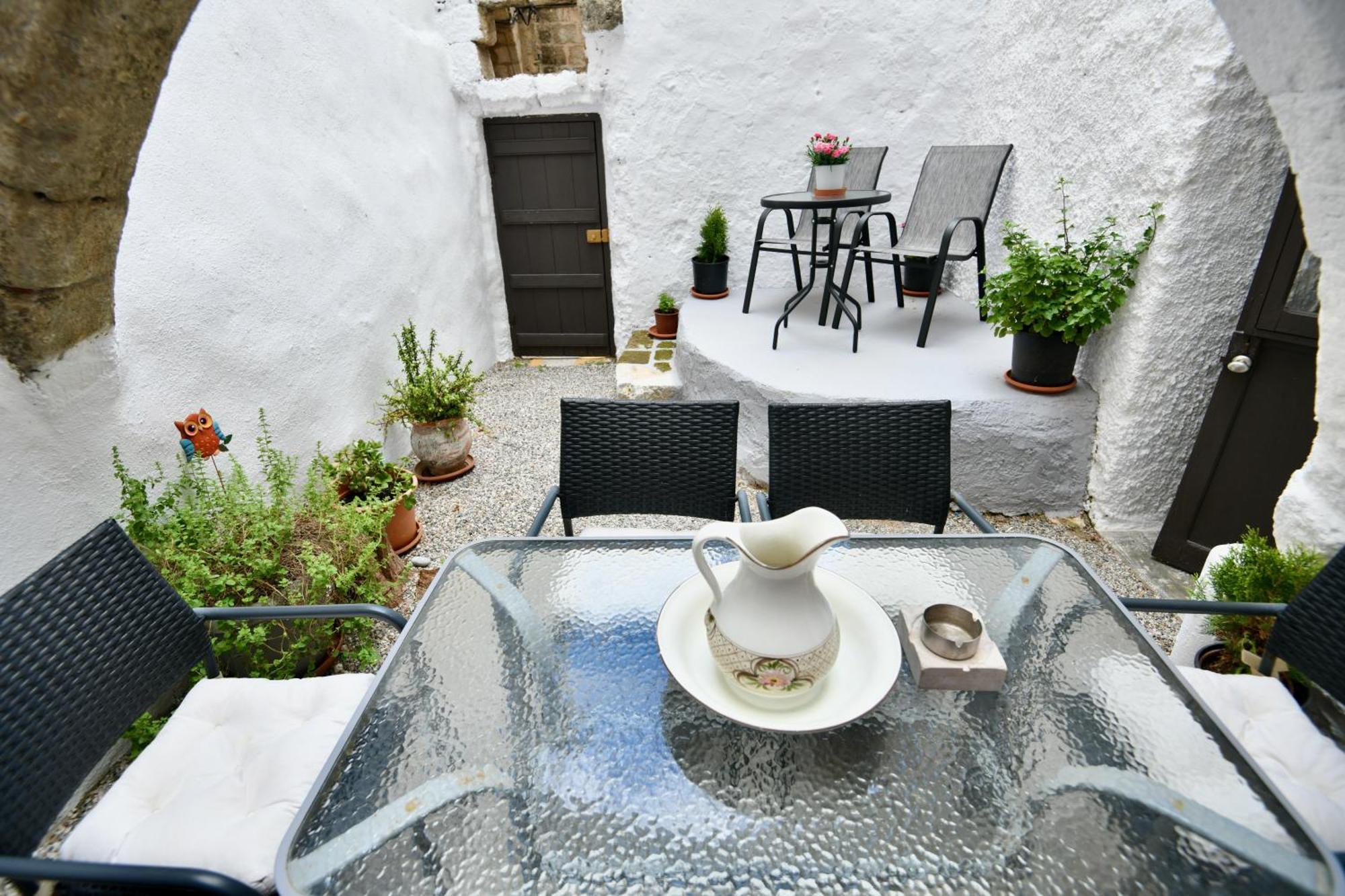 Penelope Garden House Old Town Apartment *